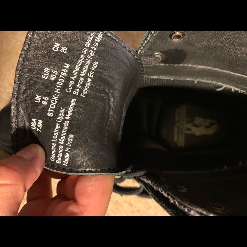 Boots - Picture 6 of 6